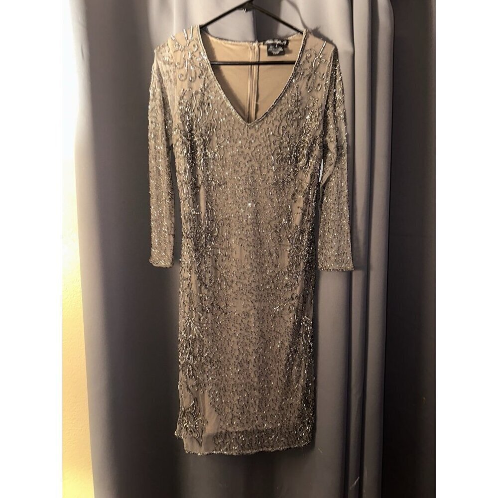 Pisarro Nights Beaded V-neck 3/4 Sleeve Cocktail Dress In Mocha Size 6